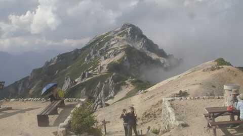 燕山荘 2025年 2025-08-20 16:00 の同時期の景色