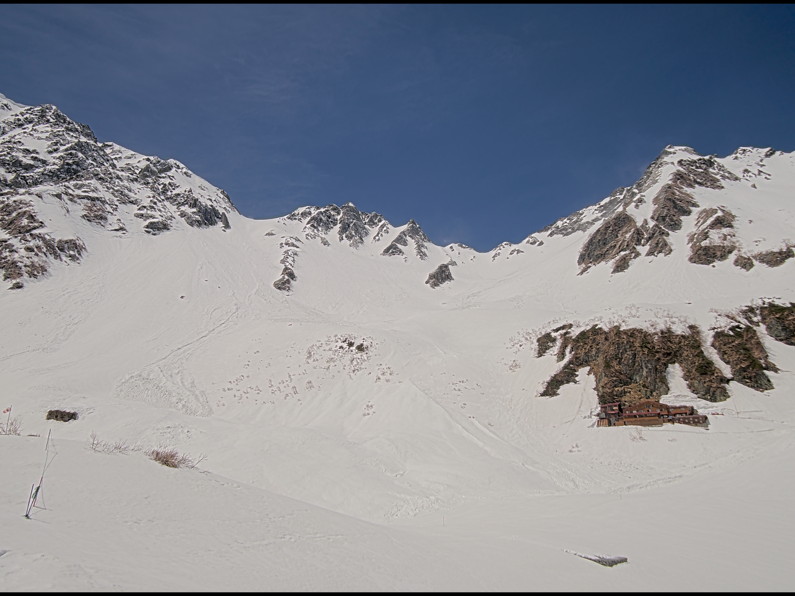 涸沢ヒュッテの北アルプスライブカメラ