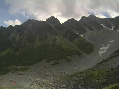 涸沢小屋 2025年 2025-08-20 15:50 の同時期の景色