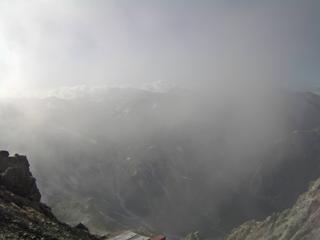槍ヶ岳山荘北側